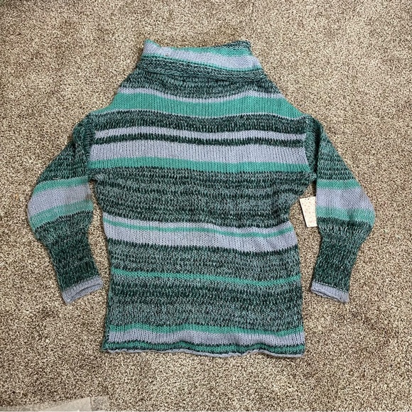Free People Sweaters - FREE PEOPLE Waterfalls Combo cowl knit Sweater in Blue and green